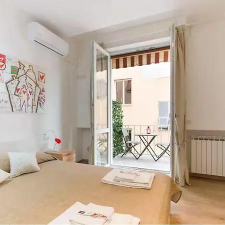 Via Colombo 3* 라스페치아