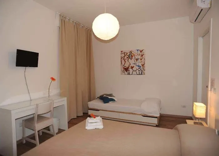 Via Colombo Guest house