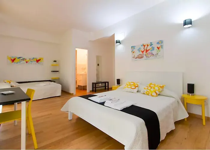 Via Colombo 3* La Spezia